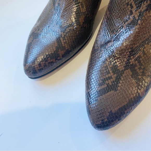 Vince Snake Brown Leather Point Toe Ankle Bootie Kitten Heel - Picture 10 of 11